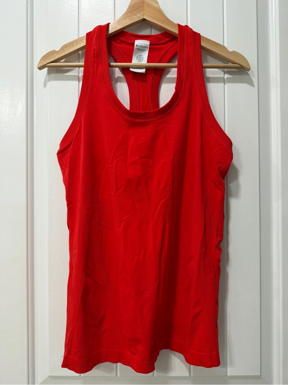 NWT Athleta Red Momentum Seamless Racerback Tank Top